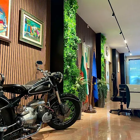 Ξενοδοχείο Spartak Σαντάνσκι