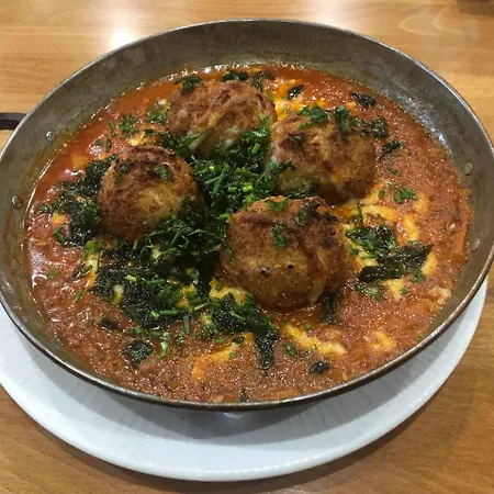 Ξενοδοχείο Spartak 4*